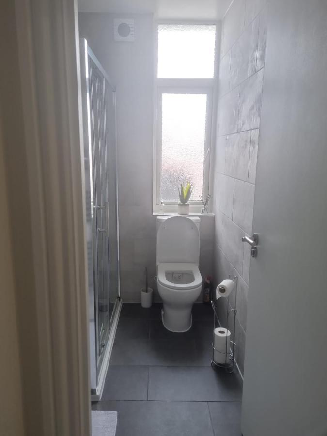 Attractive 2 Bed Apartments Free Wi-Fi And Parking Croydon Zewnętrze zdjęcie